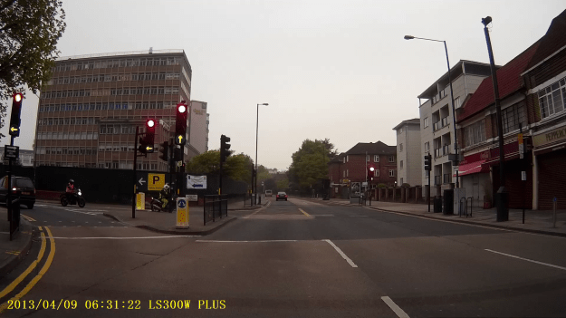 vlcsnap-2014-04-30-07h10m00s218